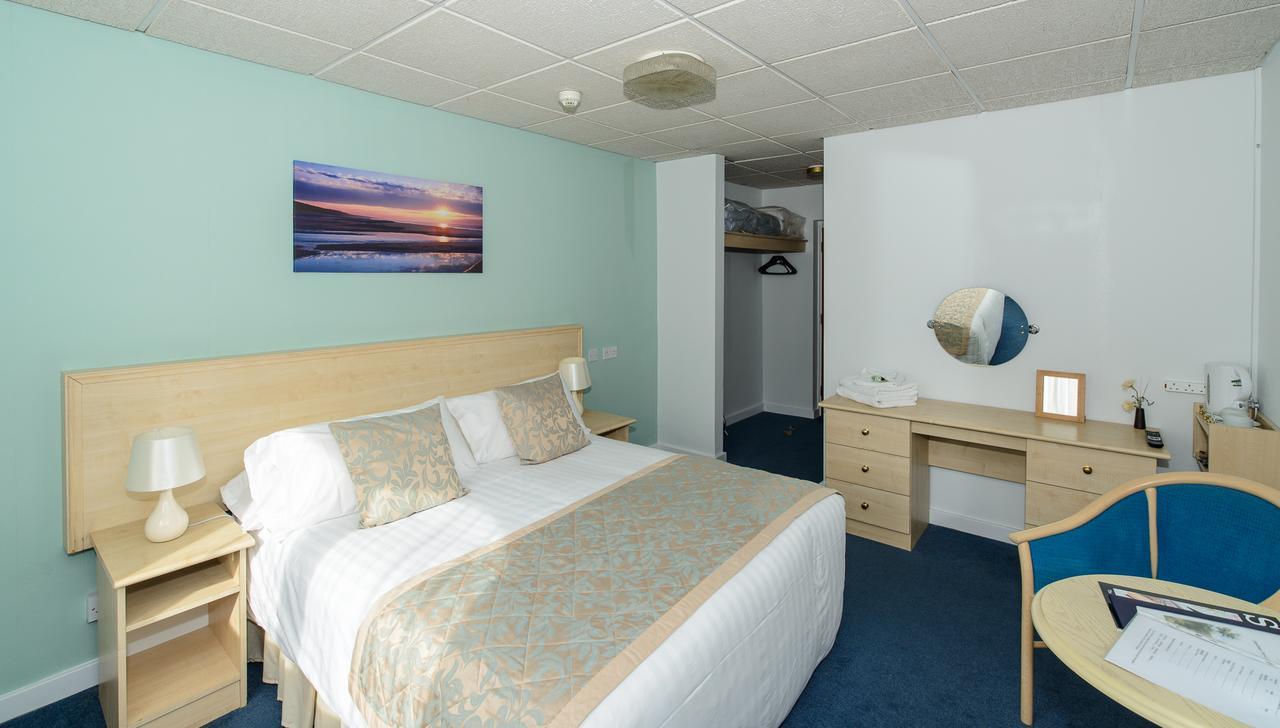 Sandown Park Lodge Esher Eksteriør bilde